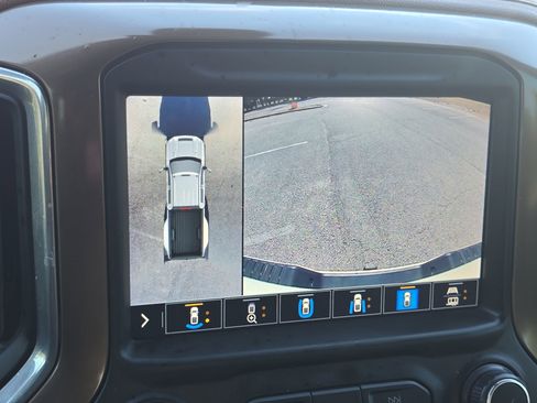 Used 2021 Chevrolet Silverado 3500 High Country w/ Technology Package image 18