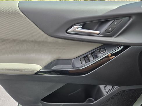 New 2026 Chevrolet Equinox LT w/ Convenience Package II image 12