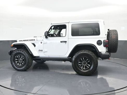 Used 2025 Jeep Wrangler Rubicon w/ Xtreme 35 Tire Package AWD/4WD image 3