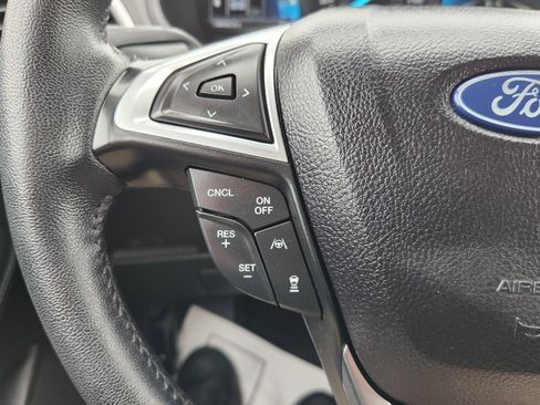 Used 2024 Ford Edge SEL image 10