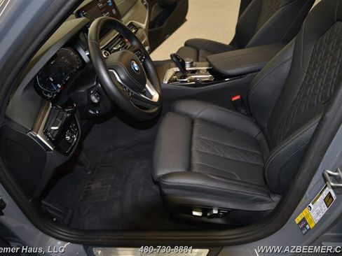 Used 2022 BMW 530e w/ Premium Package image 15