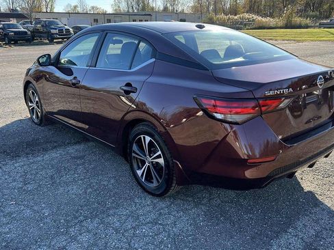 Used 2022 Nissan Sentra SV image 9