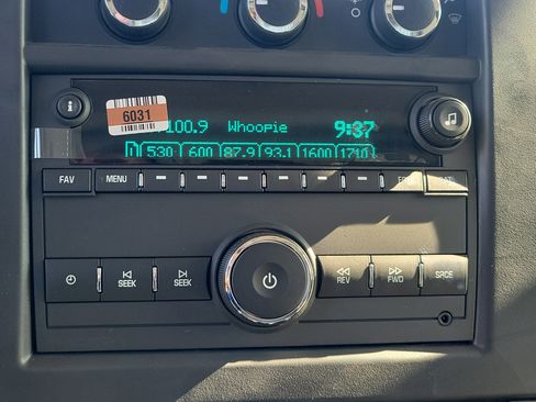 New 2025 GMC Savana 3500 w/ Power Convenience Package image 23