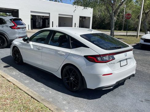 Used 2024 Honda Civic Sport image 9