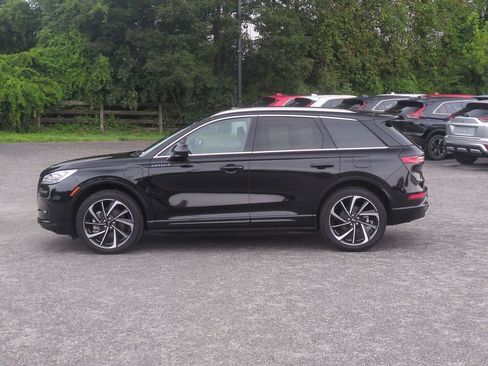 Used 2024 Lincoln Corsair Grand Touring AWD/4WD image 8