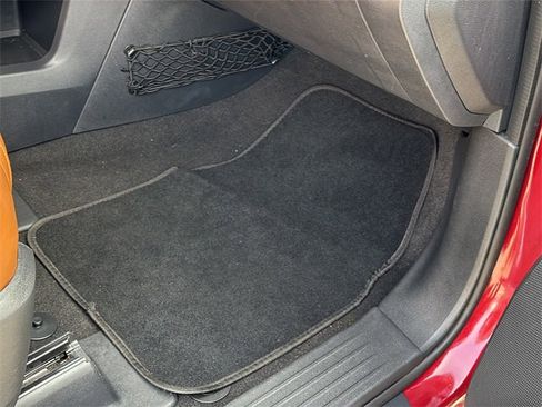 Used 2023 Nissan Pathfinder Platinum image 40