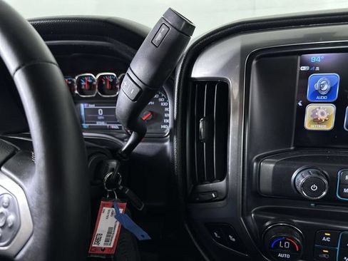 Used 2018 Chevrolet Silverado 1500 LT w/ Texas Edition AWD/4WD image 16