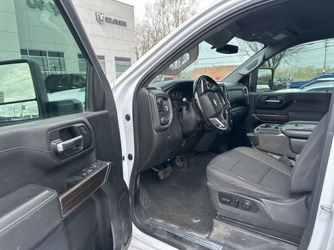 Used 2023 Chevrolet Silverado 2500 LT w/ Convenience Package image 5