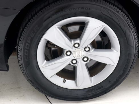 Used 2018 Honda Odyssey EX-L image 34