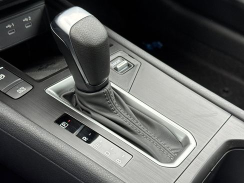 New 2026 Nissan Kicks SV w/ SV Premium Package image 18