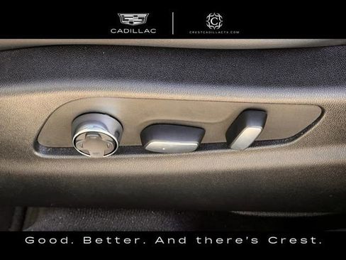 Used 2025 Cadillac XT4 Premium Luxury image 24