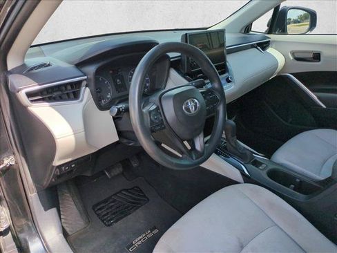 Used 2023 Toyota Corolla Cross L FWD image 10