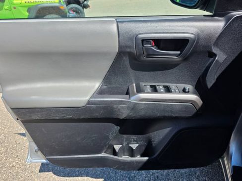 Used 2023 Toyota Tacoma SR5 w/ Technology Package AWD/4WD image 25