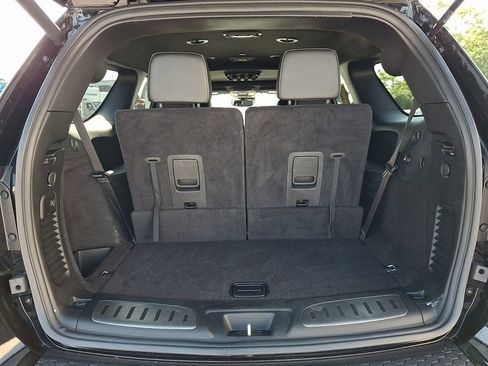 Used 2025 Dodge Durango R/T AWD/4WD image 36