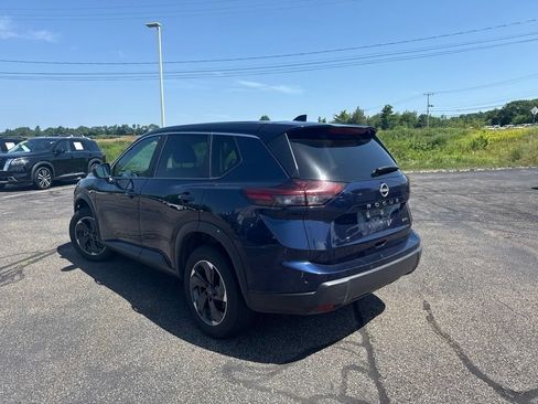 Used 2025 Nissan Rogue SV AWD/4WD image 5