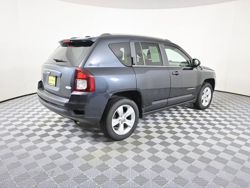Used 2014 Jeep Compass Latitude w/ Sun/Sound Group AWD/4WD image 6