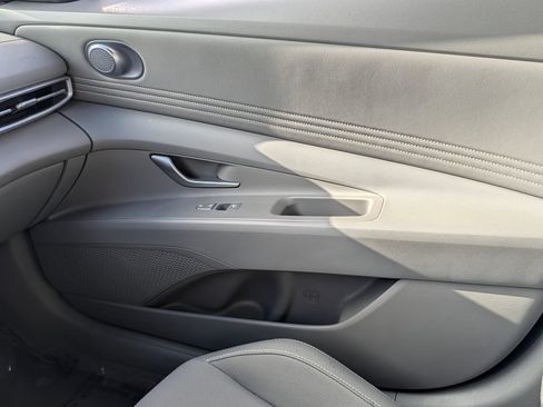Certified 2026 Hyundai Elantra Sport FWD image 22