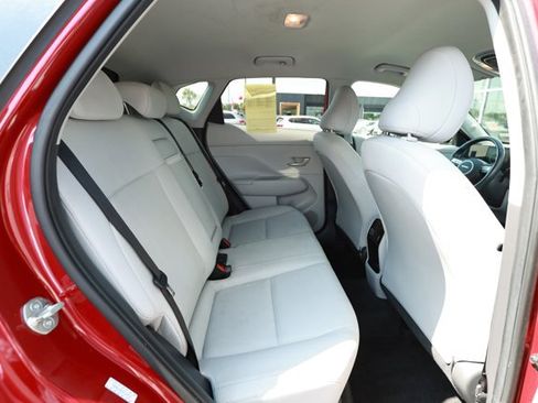 Used 2024 Hyundai Kona SEL AWD/4WD image 30