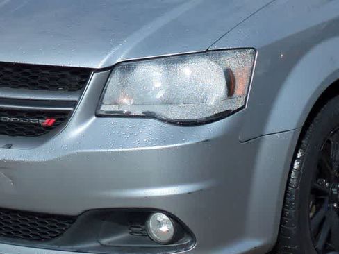 Certified 2019 Dodge Grand Caravan GT FWD image 8