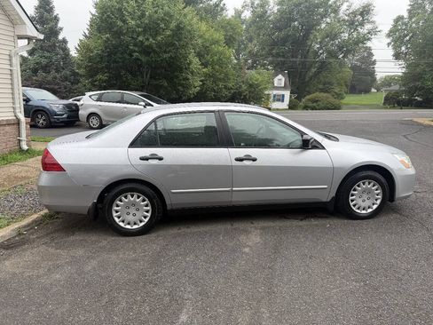 Used 2006 Honda Accord VP image 10