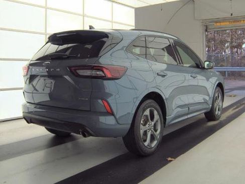 Used 2024 Ford Escape ST-Line Select w/ Tech Pack #1 image 3