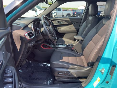 Used 2021 Chevrolet TrailBlazer RS w/ Sun and Liftgate Package AWD/4WD image 13