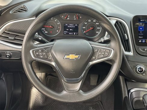 Used 2024 Chevrolet Malibu LT image 18