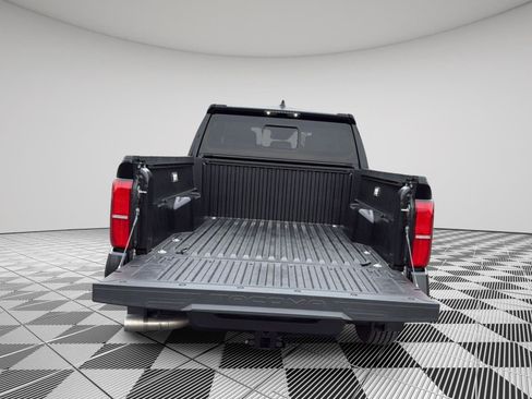 Used 2024 Toyota Tacoma SR5 image 5