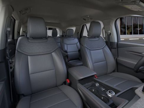 New 2026 Ford Explorer Active w/ Active Comfort Package RWD image 10