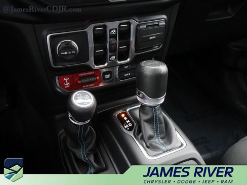 Used 2023 Jeep Wrangler Unlimited Rubicon 4xe AWD/4WD image 37