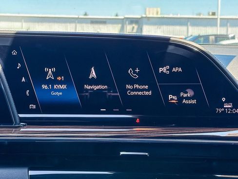 Certified 2021 Cadillac Escalade ESV Premium Luxury w/ Driver Assist Tech Package AWD/4WD image 18
