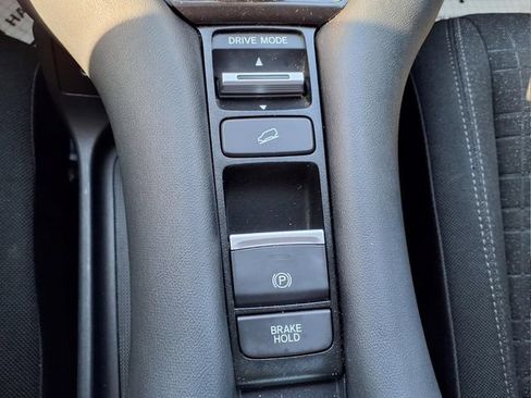 Used 2024 Honda HR-V LX image 22