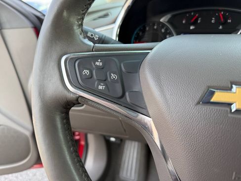 Used 2017 Chevrolet Malibu LT w/ Leather Package FWD image 25