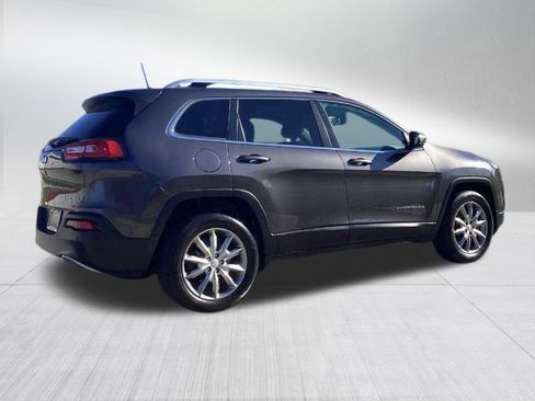 Used 2018 Jeep Cherokee Limited image 6