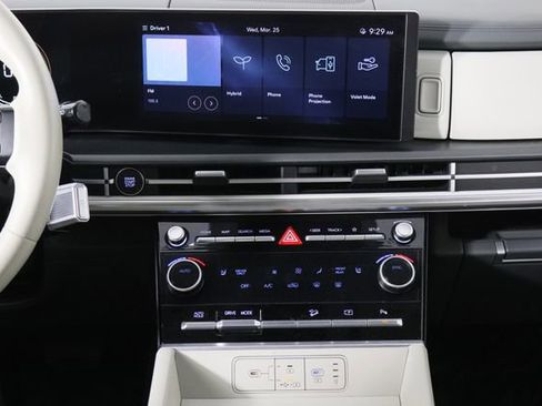 Used 2025 Hyundai Santa Fe SEL image 28