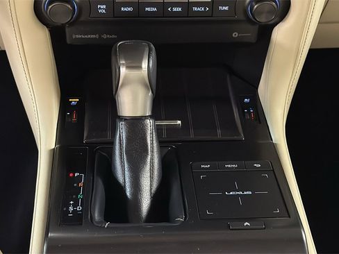 Certified 2023 Lexus GX 460 Premium w/ Premium Package image 22