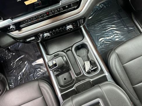 Used 2022 GMC Sierra 1500 SLT w/ SLT Premium Plus Package image 23