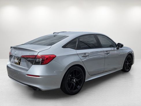 Used 2024 Honda Civic Sport image 5
