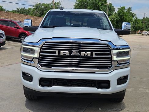 Used 2024 RAM 2500 Laramie AWD/4WD image 2