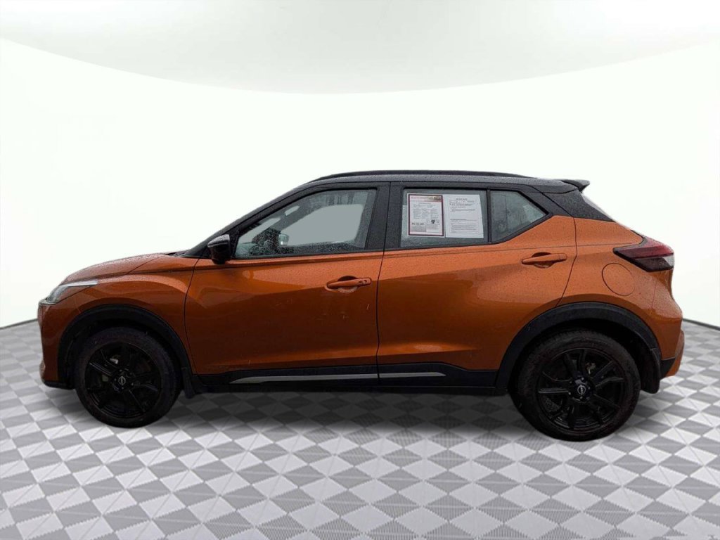 Used 2024 Nissan Kicks SR FWD image 6