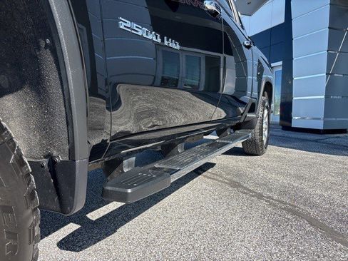 Certified 2023 Chevrolet Silverado 2500 LTZ w/ LTZ Convenience Package image 10