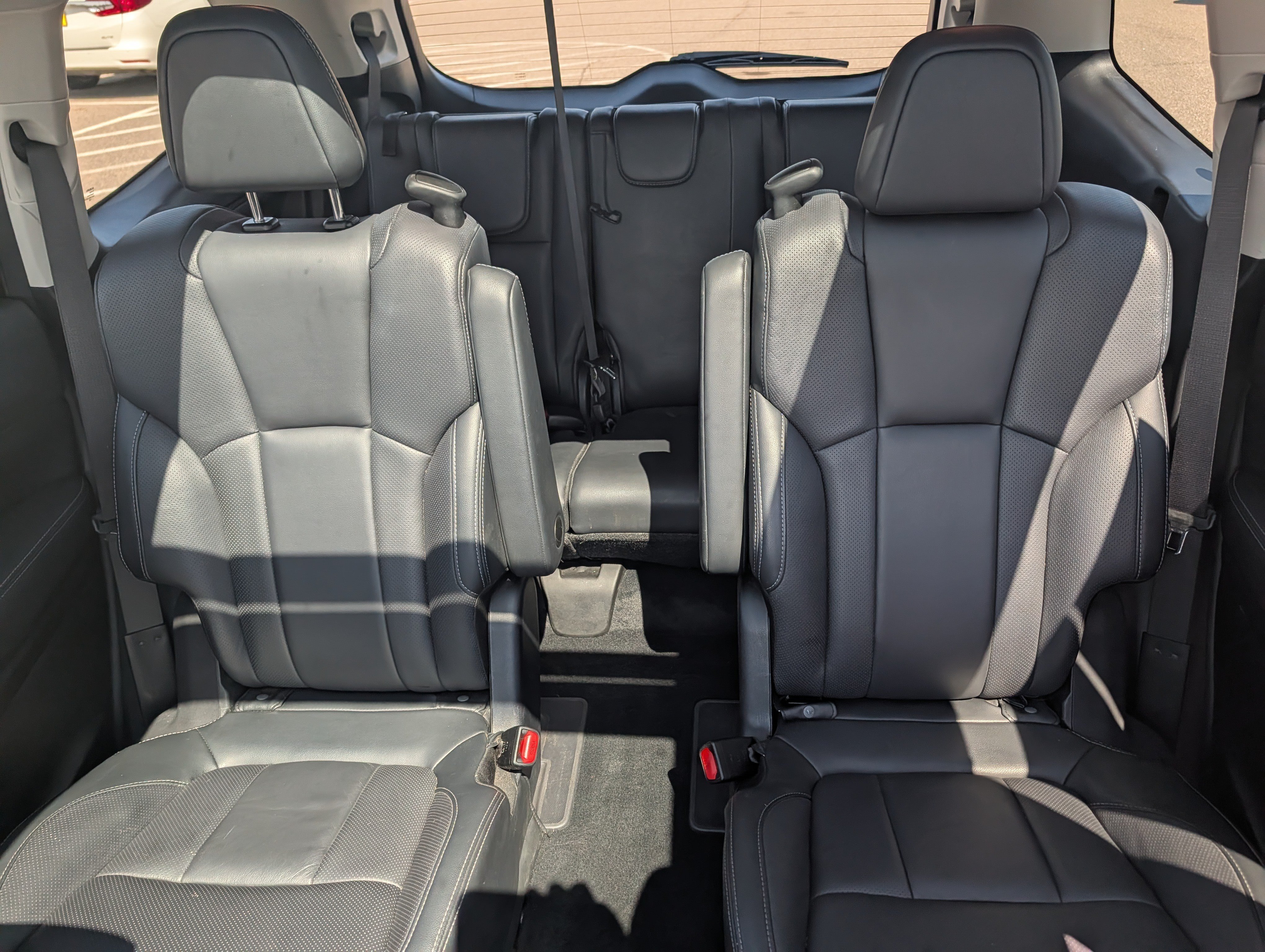 Used 2022 Subaru Ascent Limited w/ Technology Package AWD/4WD image 13