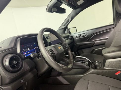 Used 2024 Chevrolet Colorado W/T w/ Advanced Trailering Package AWD/4WD image 21