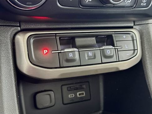 Used 2023 GMC Acadia Denali w/ Denali Ultimate Package AWD/4WD image 22