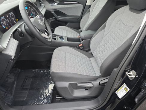 New 2026 Volkswagen Tiguan S image 16