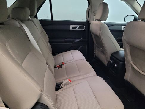 Used 2021 Ford Explorer 4WD image 19