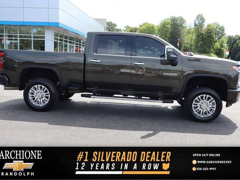 Used 2022 Chevrolet Silverado 3500 High Country w/ Z71 Off-Road Package AWD/4WD image 1