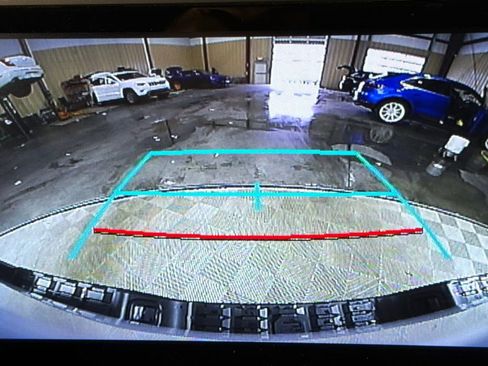 Used 2022 Toyota Tacoma TRD Off-Road image 29