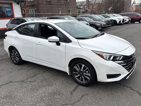 Used 2024 Nissan Versa SV w/ Trunk Package image 10