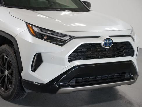 Used 2024 Toyota RAV4 XSE w/ Advanced Technology Package AWD/4WD image 4